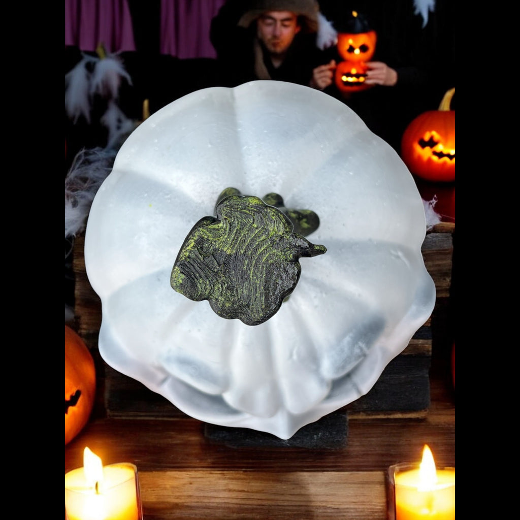 3D Printed Skeleton Pumpkin Decoration – White & Orange